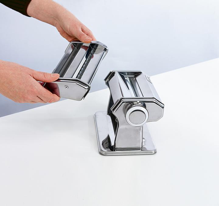 Actual product image Laica Motorized Machine To Make Pasta Pm2000