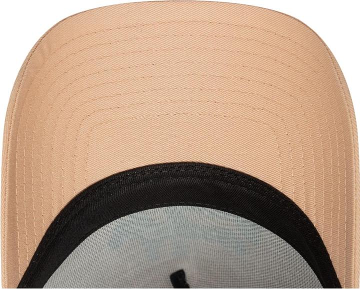 Actual product image New Era Damen A-Frame Trucker Cap - Los Angeles Chainstich