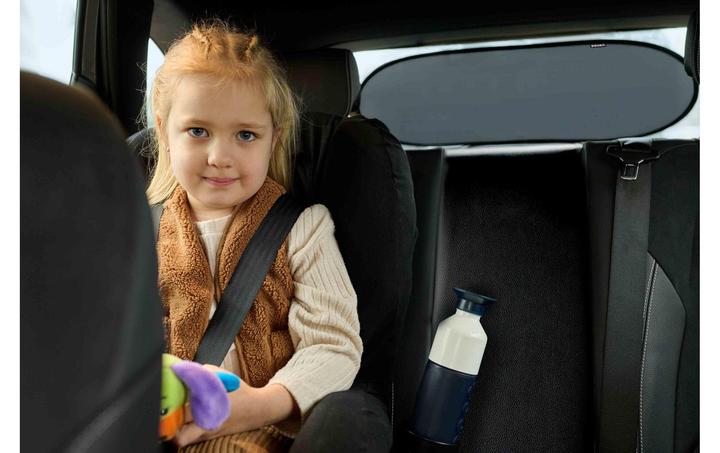 Actual product image Dooky Sonnenschutz für die Heckscheibe