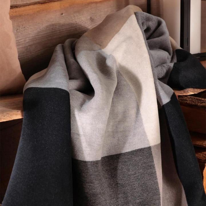Actual product image Biederlack Alp Square blanket (150 x 200 cm)