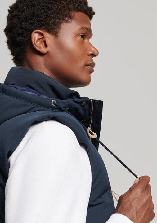 Produktbild Superdry ärmelloe daunenjacke mit kapuze uperdry evert (S)