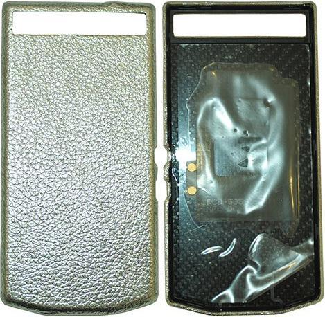 Image du produit BlackBerry PD Couverture de porte de batterie en cuir P'9982 grain argent (Blackberry Porsche Design P9982)