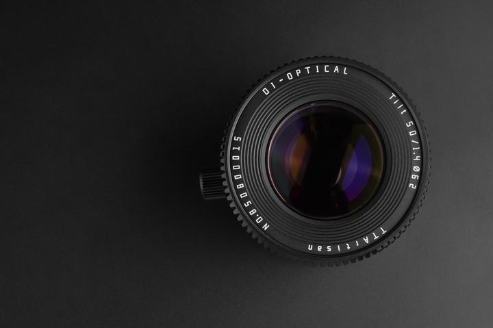 Produktbild TTArtisan 50mm f/1,4 Tilt MFT (Micro Four Thirds, Vollformat)