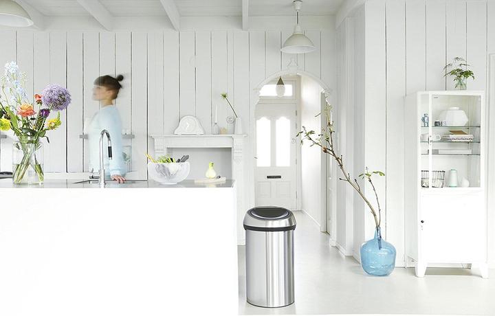 Image du produit Brabantia Touch Bin (60 l)