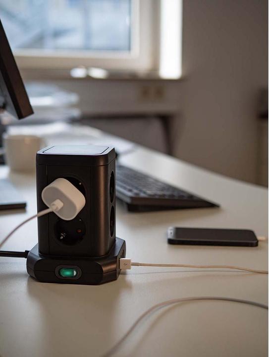 Produktbild Brennenstuhl Steckdosenturm (8 x, CEE 7/3, USB-A, 2 m)