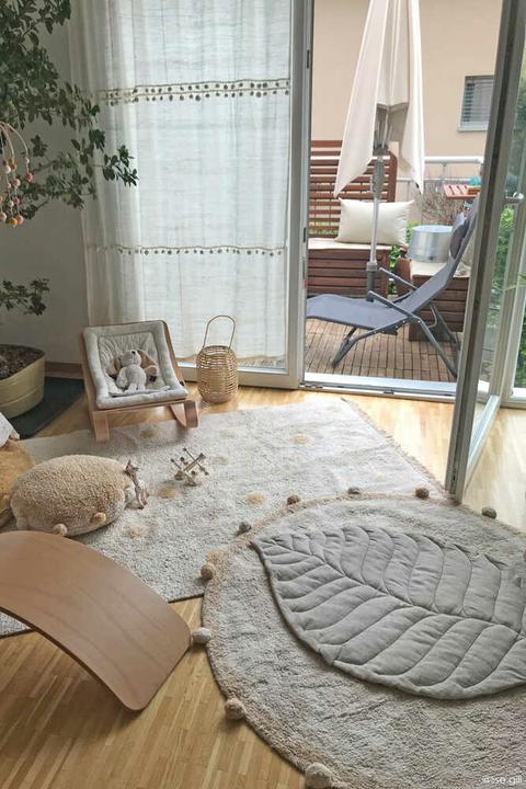 Actual product image Lorena Canals Bubbly Honey (120 x 120 cm)