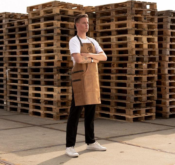 Produktbild Easytoys Grillschürze aus Leder (Würfelspiel)