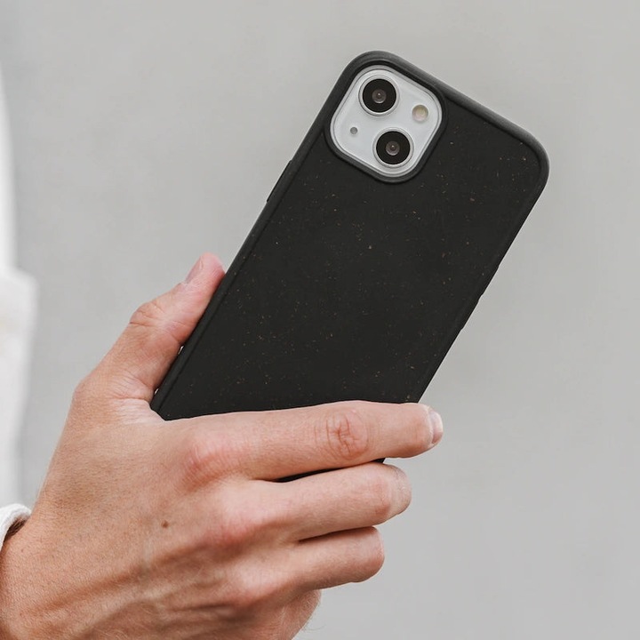 Actual product image Woodcessories BioCase (Apple iPhone 14)