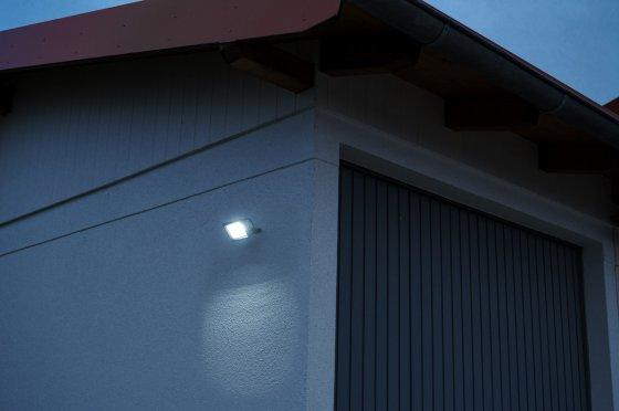 Produktbild Brennenstuhl LED Strahler JARO 3060, 2300lm, 20W, IP65 (2300 lm)