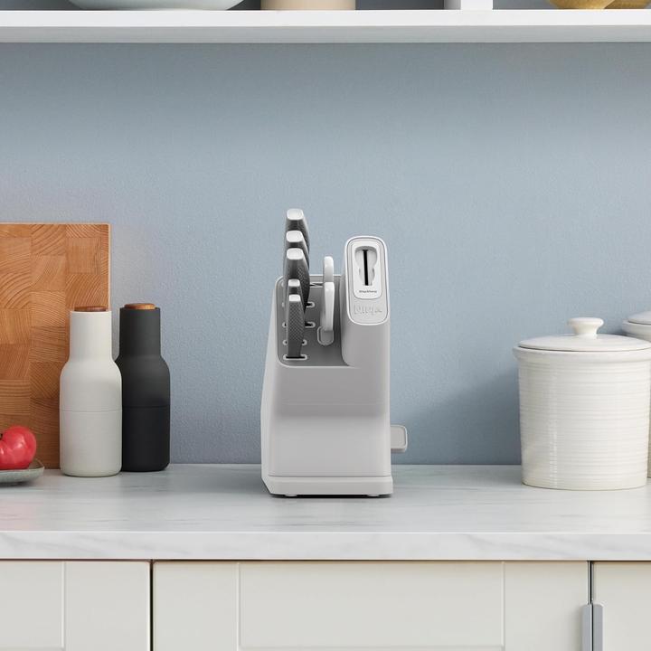 Actual product image Ninja StaySharp knife block