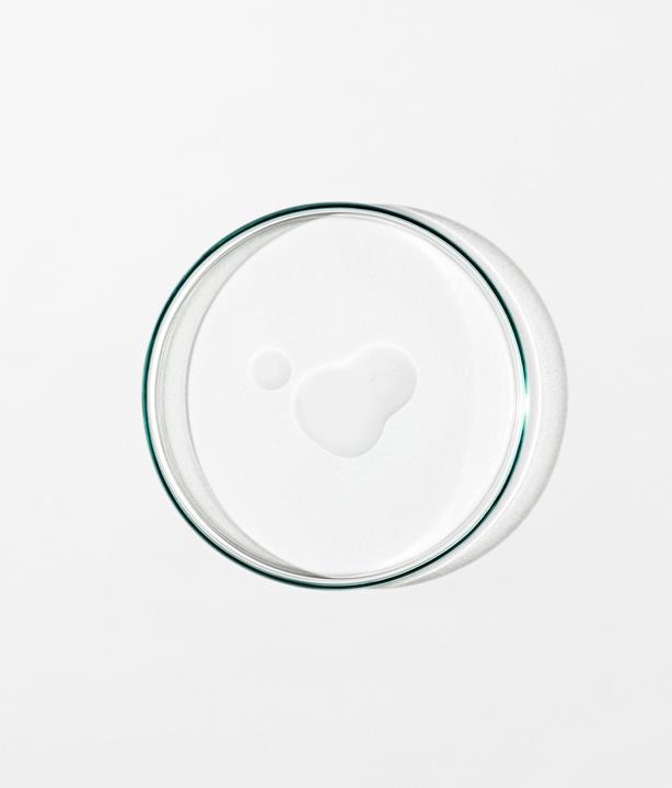 Actual product image Grown Alchemist GROWN Beauty - Eye Make-Up Remover: Azulene & Tocopherol (Make-up remover, 50 ml)