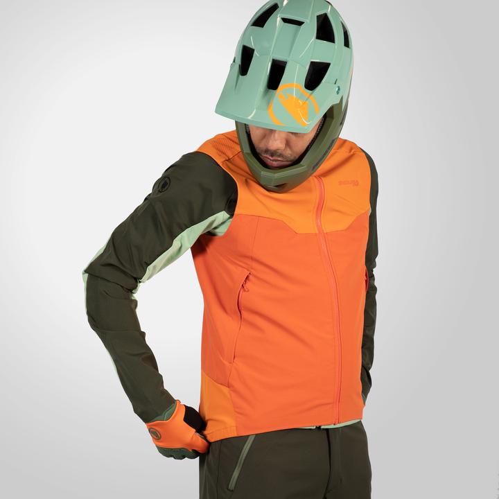Actual product image Endura MT500 Spray Vest (XL)