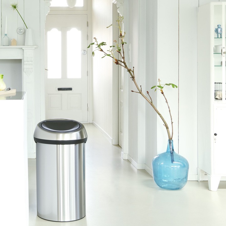 Actual product image Brabantia Touch Bin (60 l)