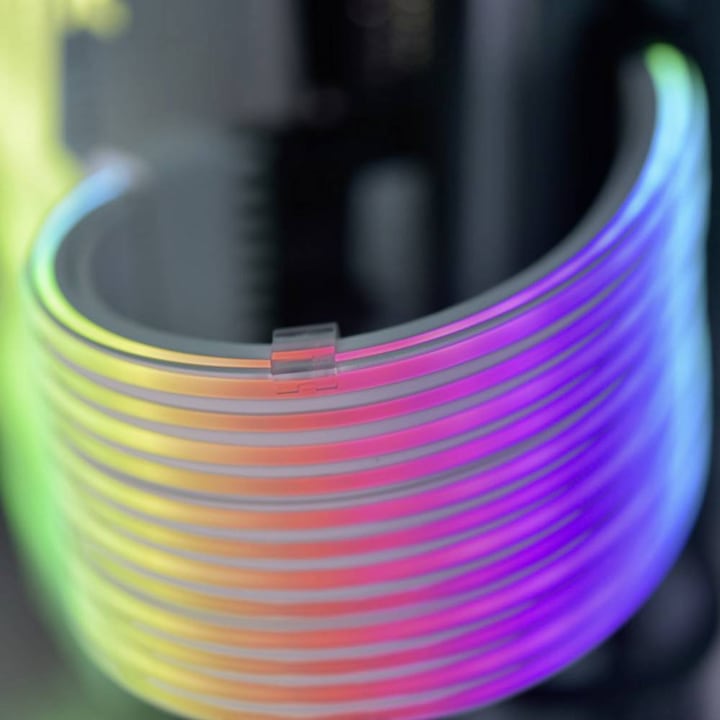 Produktbild Lian-Li Strimer Plus V2 Triple 8-Pin (RGB)