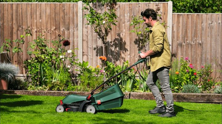 Productafbeelding Bosch Home & Garden Bosch Rasenmäher UniversalRotak 34-405 (Elektrische stroom)