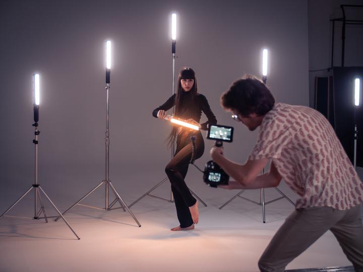 Immagine prodotto Zhiyun FiveRay V60 Combo Nero (Fotocamera compatta, Fotocamera di sistema, Smartphone, Action camera, 0.89 kg)