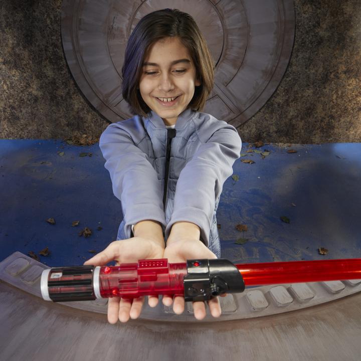 Produktbild Hasbro Darth Vader Lightsaber Kyber Core Electronic