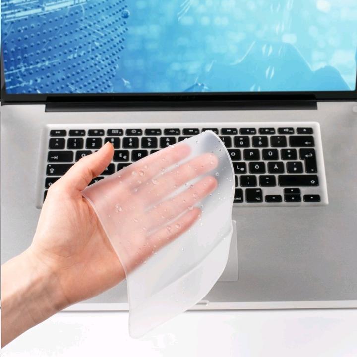 Image du produit Hama Cache-clavier pour ordinateur portable, silicone, 36,5 cm x 13 cm x 0,6 mm