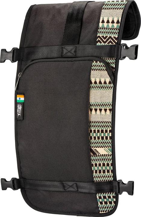 India 8