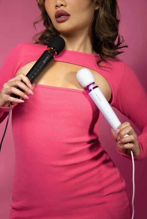 Produktbild Le Wand Powerful Petite Plug-In Vibrating Massager
