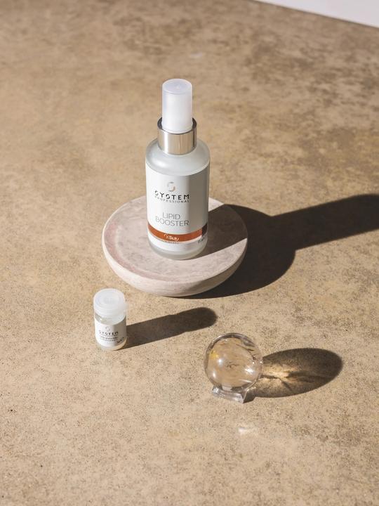 Image du produit System Professional Lipid Booster Soin intensif pour cheveux abîmés (100 ml)