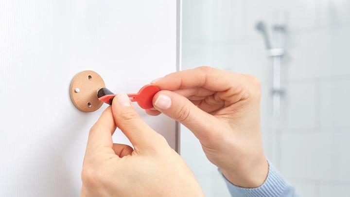 Image du produit tesa Support de douche mural SPAA avec solution adhésive sans perçage