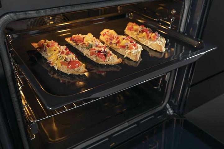 Actual product image Hisense Dampfbackofen BlackGlass HI8 BFS 615S8B Glasfront schwarz