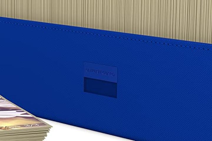 Actual product image Ultimate Guard UGD011258 - Arkhive 800+ XenoSkin Monocolor Blau