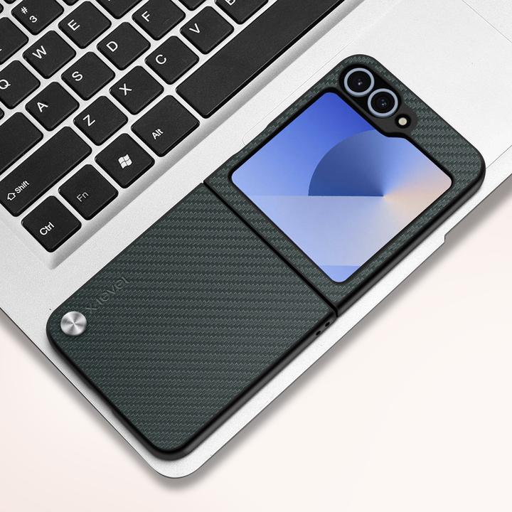 Actual product image X-Level Carbon Case Series (Samsung Galaxy Z Flip6)