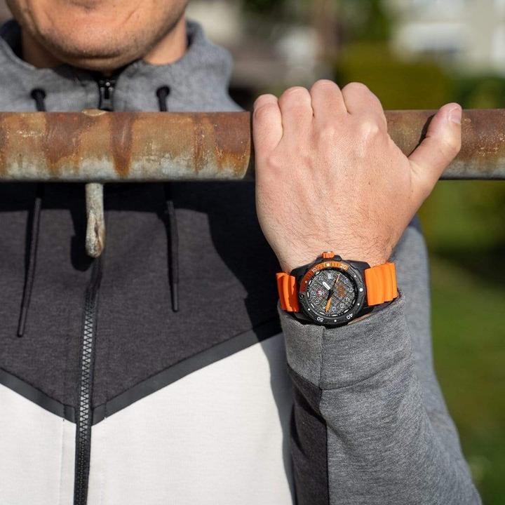 Produktbild Luminox Bear Grylls (Taucheruhr, 42 mm)