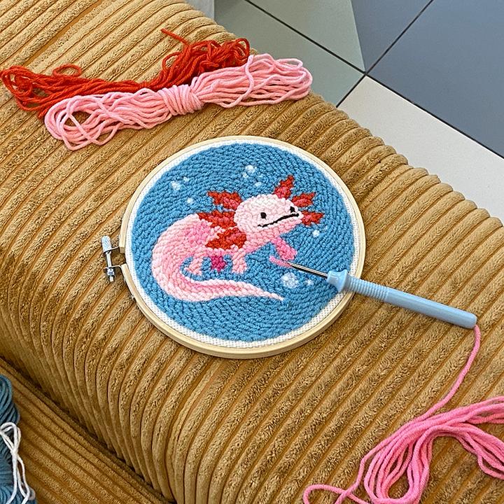 Produktbild Kikkerland Punch Needle Axolotl