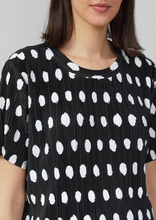 Produktbild S.Oliver T-Shirt Verkürztes T-Shirt aus Plissee mit Rundhalsausschnitt (36)