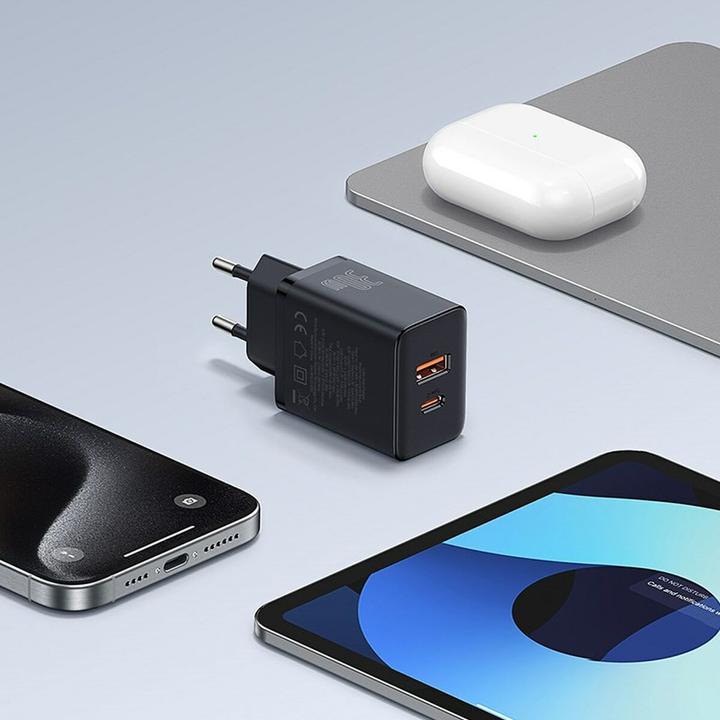 Produktbild Baseus Cube, 30W, 2.4A, 1 x USB-A - 1 x USB-C, schwarz (30 W, 2 Ports)