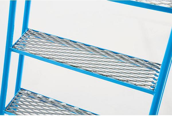 Actual product image eurokraft pro Mobile stepladder with platform (Stepladder, 131 cm)