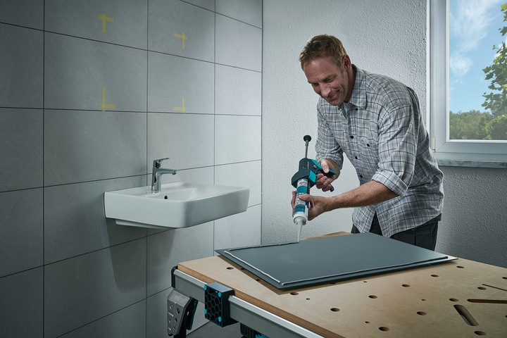 Actual product image wolfcraft MG 310 COMPACT Caulking Gun