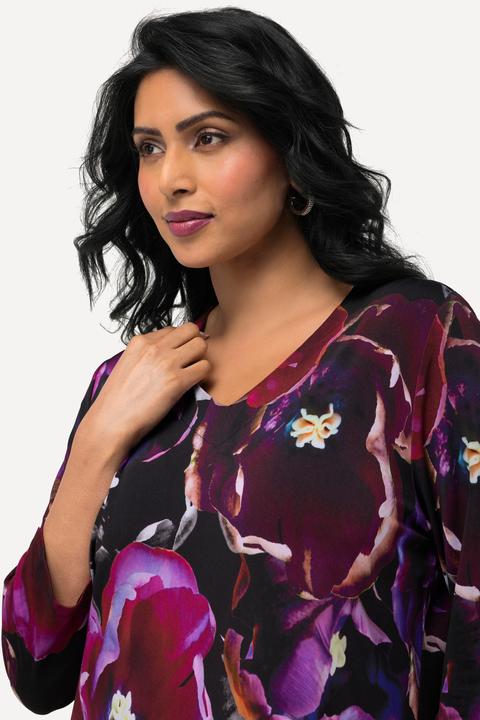 Actual product image Ulla Popken Tulip 3/4 Sleeve Slinky Top (58)