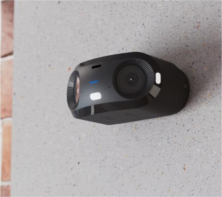 Actual product image Ubiquiti G6 180 (7680 x 2160 pixels)