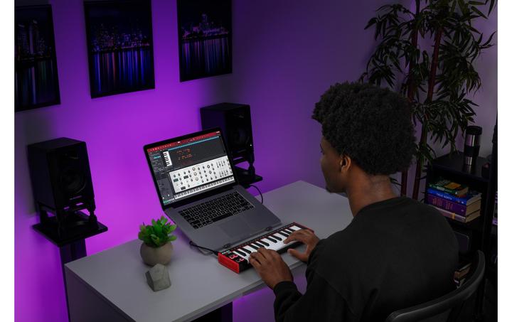 Actual product image Akai LPK25 MKII (Controller)