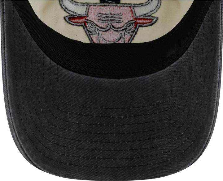 Actual product image New Era 9Twenty Casual Classics Cap - Chicago Bulls Beige