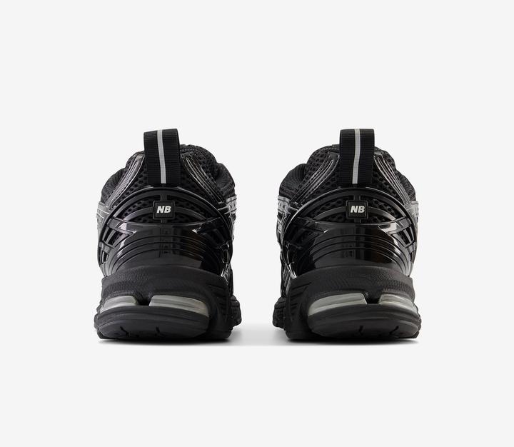 Image du produit New Balance M1906RCH (40)