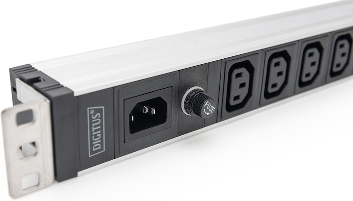 Produktbild Digitus Steckdosenleiste mit Aluminiumprofil, 9-fach, IEC C14 Eingang