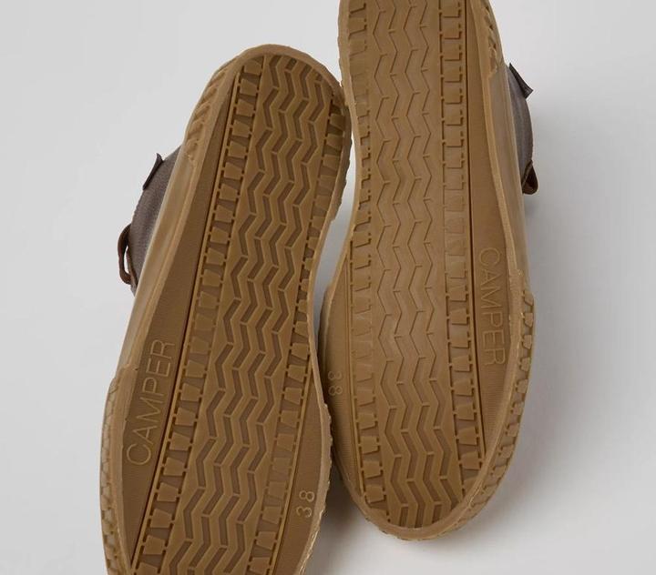 Actual product image Camper Runner Up (36)