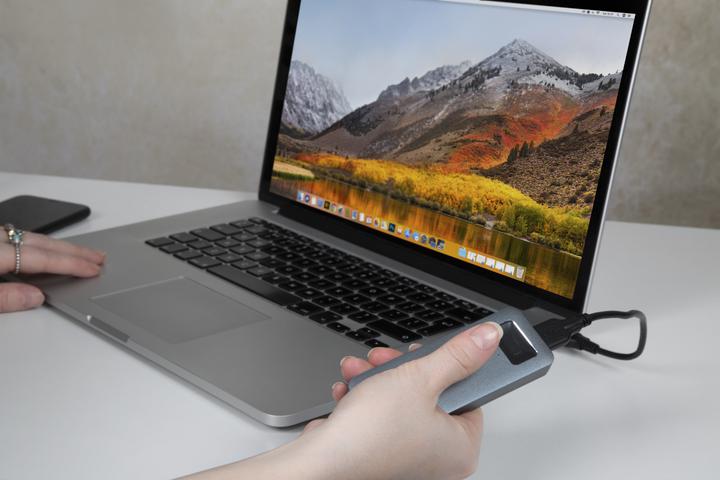 Produktbild Verbatim Fingerprint Secure SSD USB 3.2 Gen 1 USB-C 1TB (1 TB)