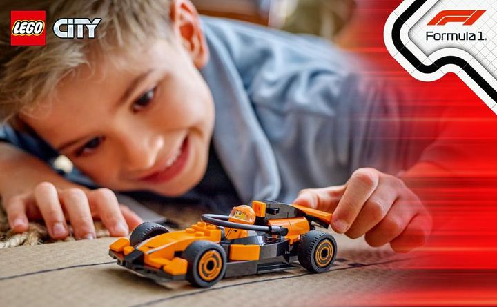 Actual product image LEGO F1 Rennfahrer mit McLaren Rennauto (60442, LEGO City)