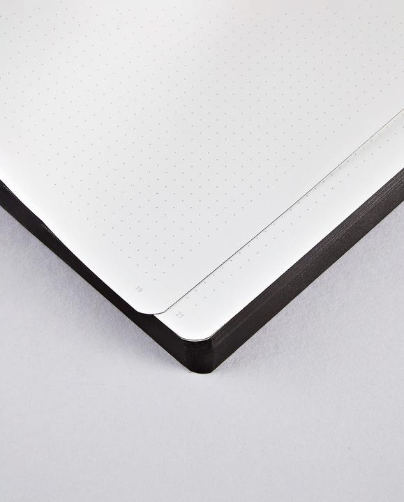 Image du produit Nuuna Voyager L, noir (22 x 16,5 cm, Pointillés, Couverture souple)
