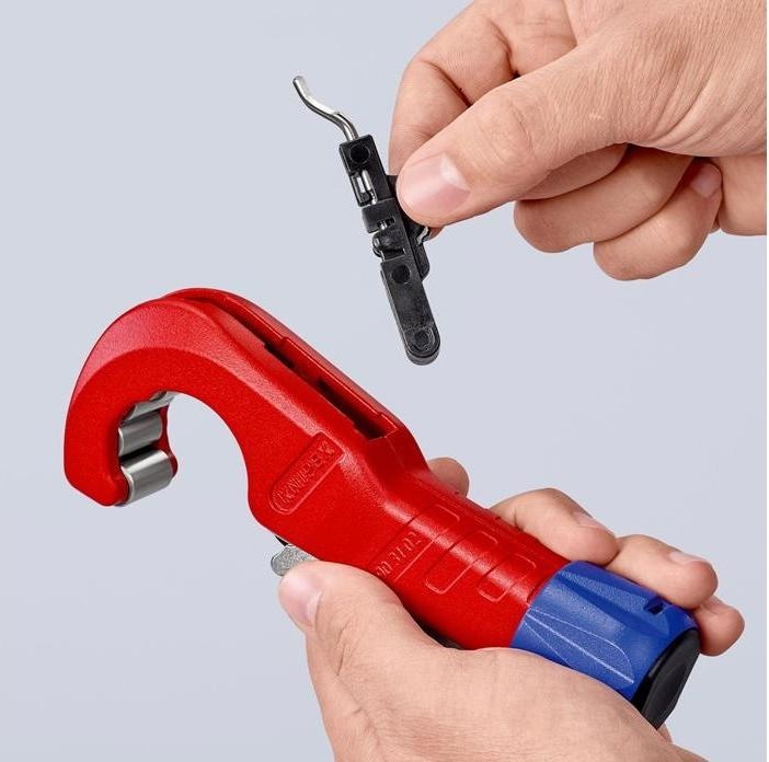 Actual product image Knipex TubiX Pipe cutter (180 mm)