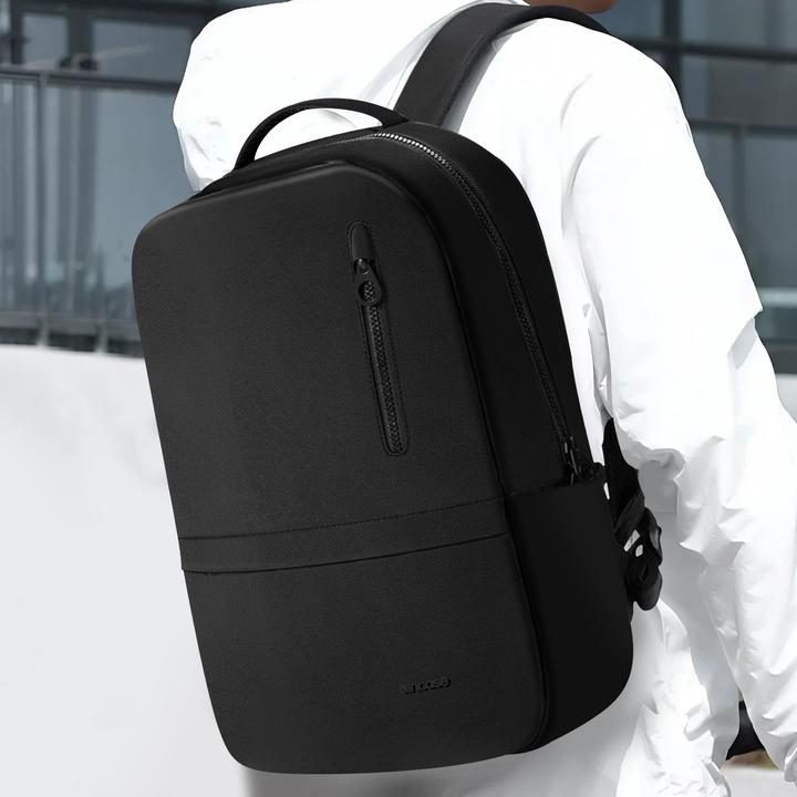 Actual product image Incase Campus backpack for MacBook Pro 16 inch