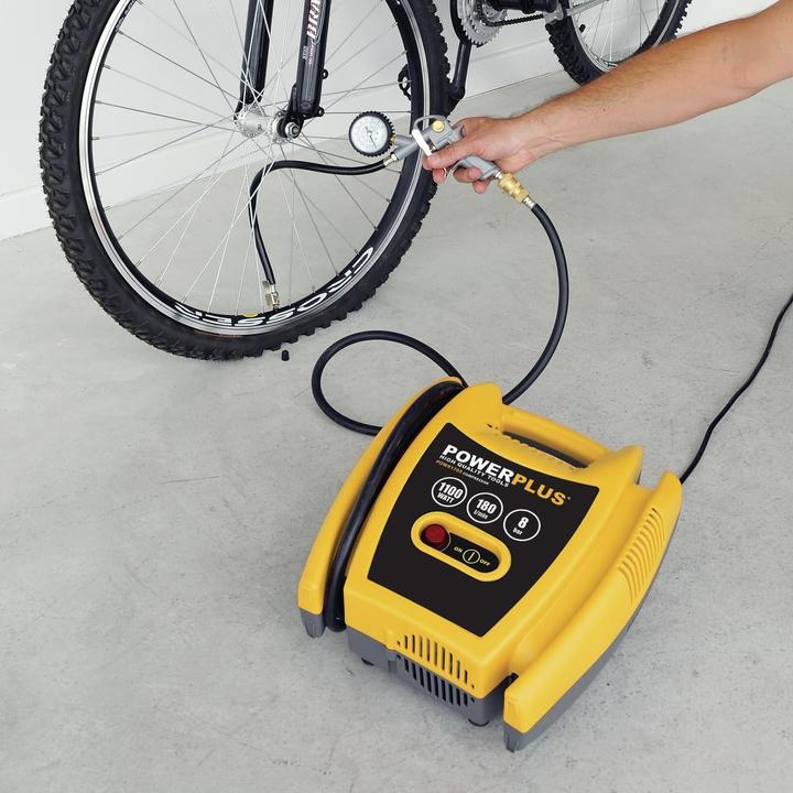 Actual product image Powerplus Compressor oil free 1100W - 3 acc. (8 bar)