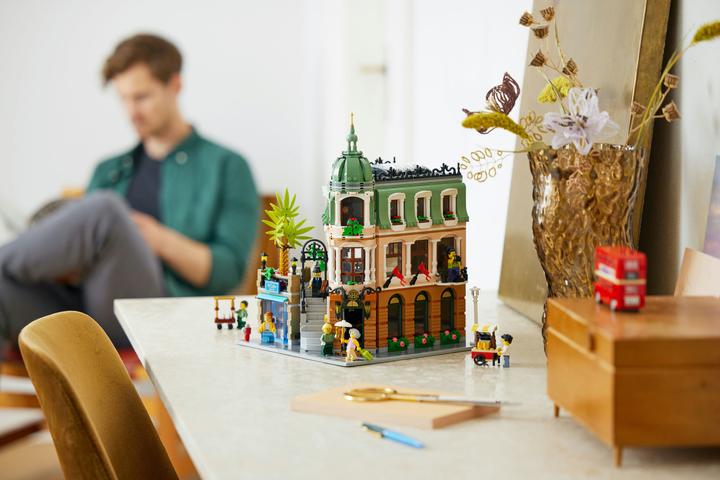 Image du produit LEGO Hôtel-boutique (10297, LEGO difficiles à trouver)