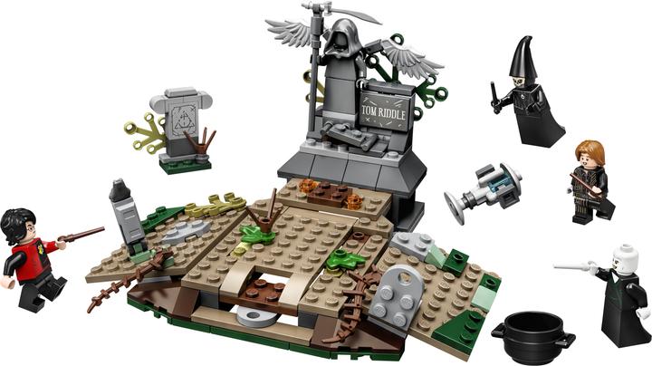 Actual product image LEGO Harry Potter: Duel at the cemetery (75965, LEGO Harry Potter)